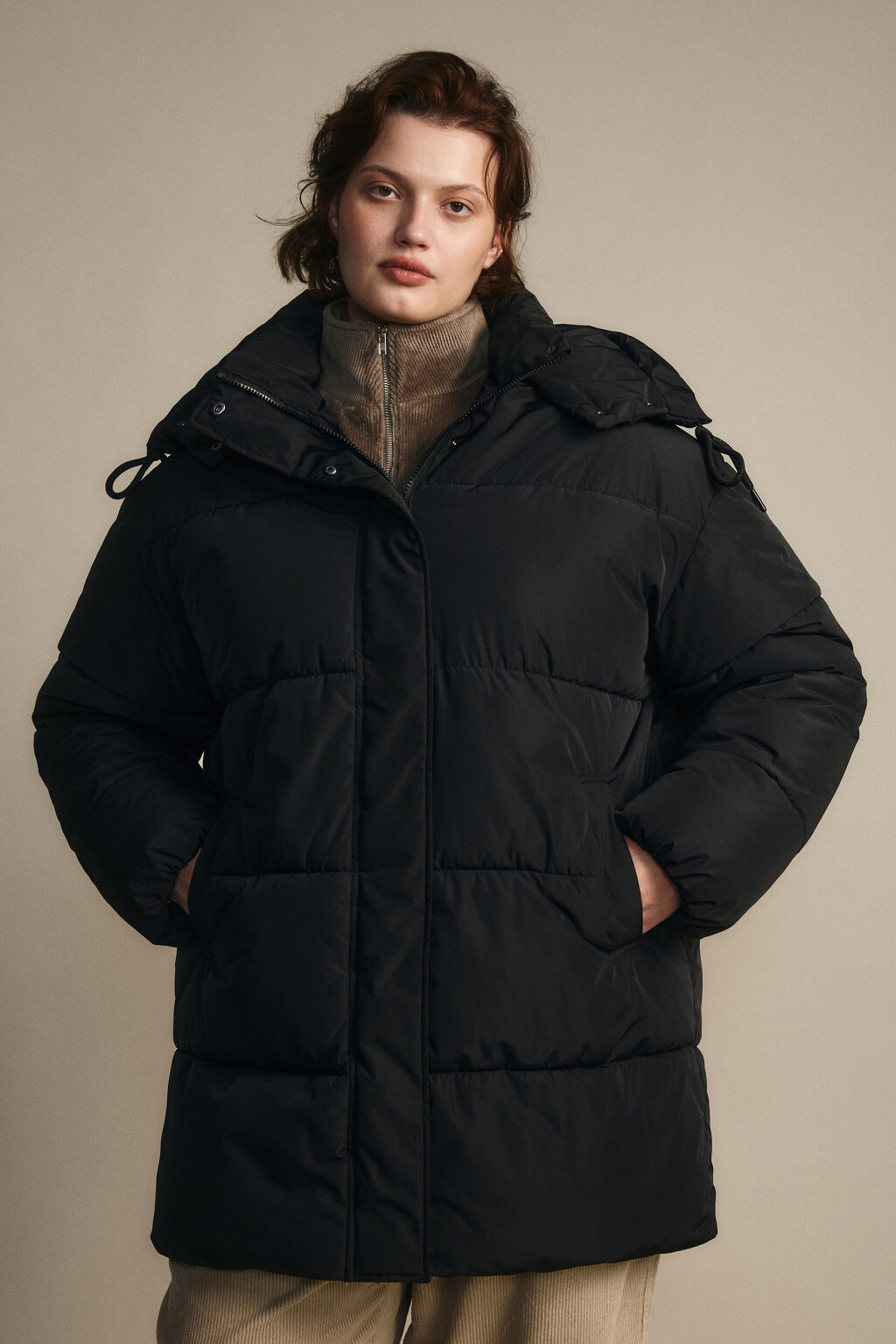 Куртка стеганая с капюшоном - цвет черный - 2