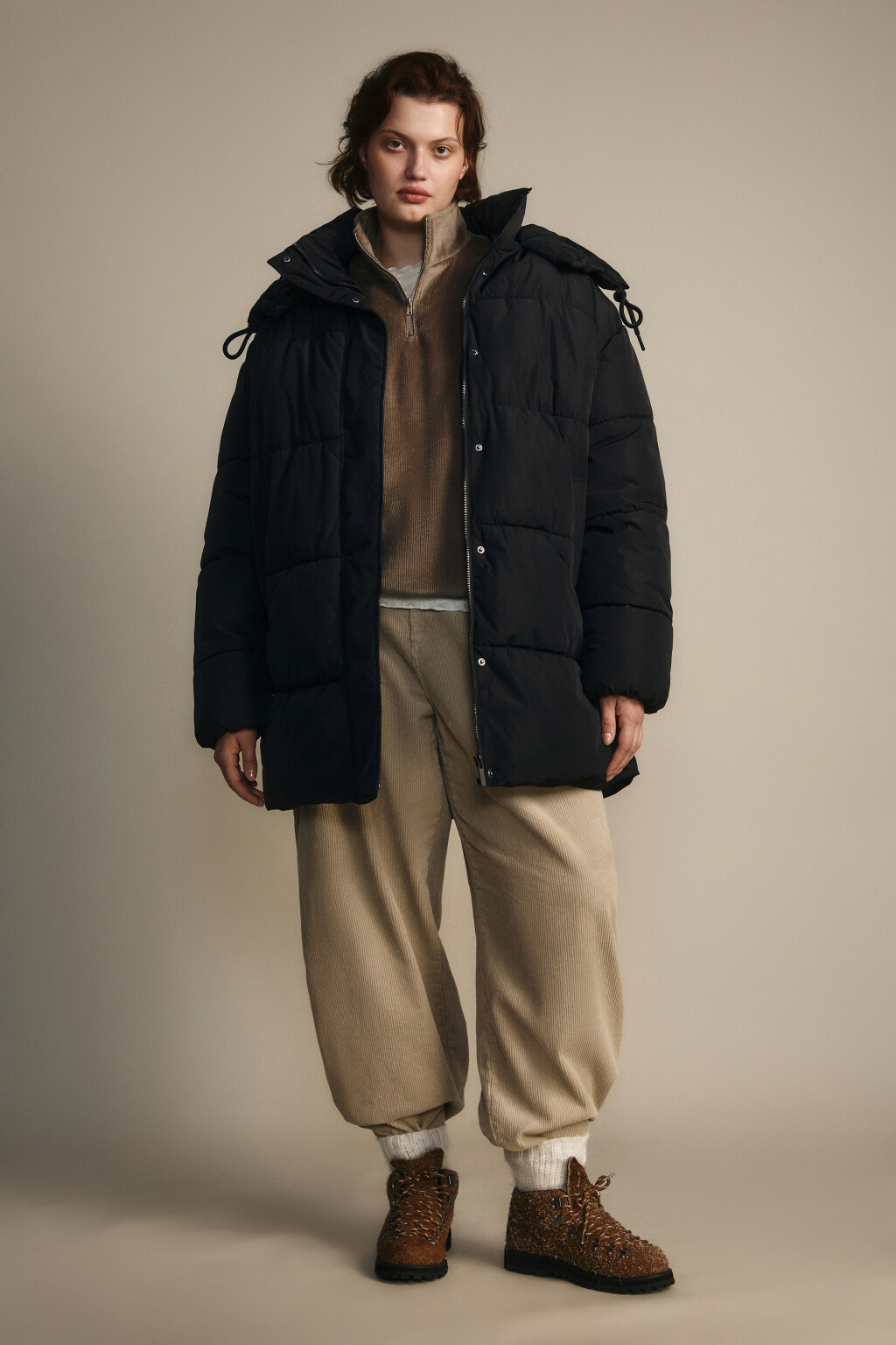 Куртка стеганая с капюшоном - цвет черный - 4