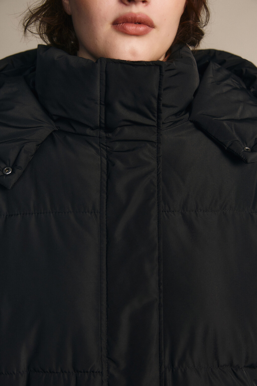 Куртка стеганая с капюшоном - цвет черный - 5