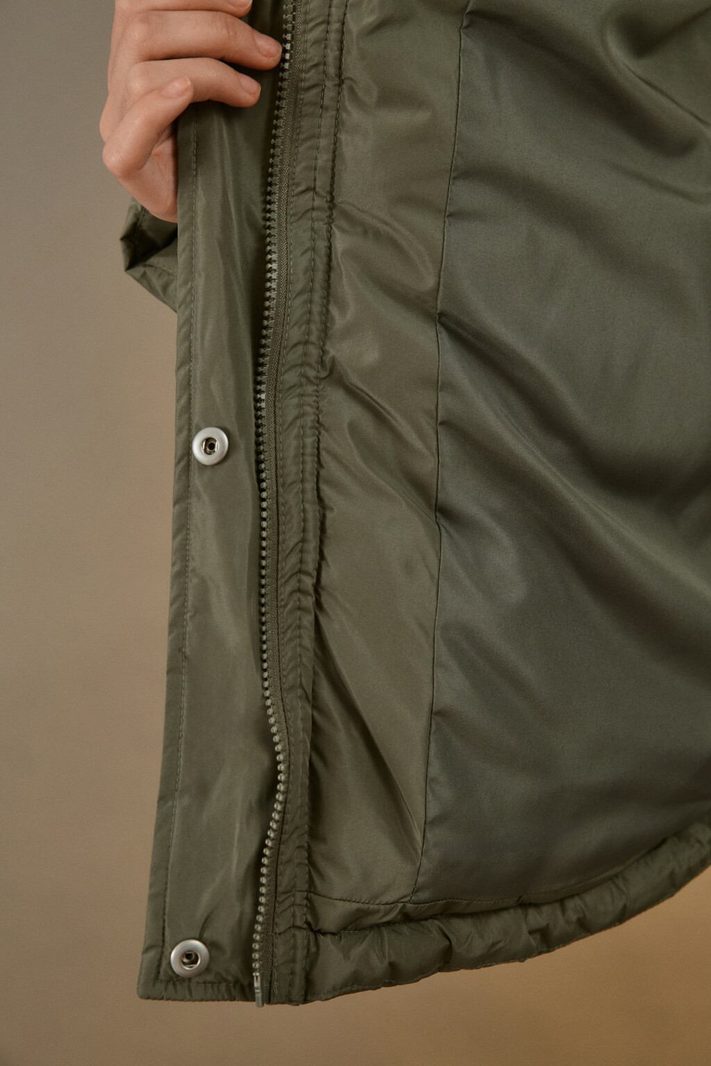 Куртка стеганая свободная с капюшоном - цвет зеленый - 8