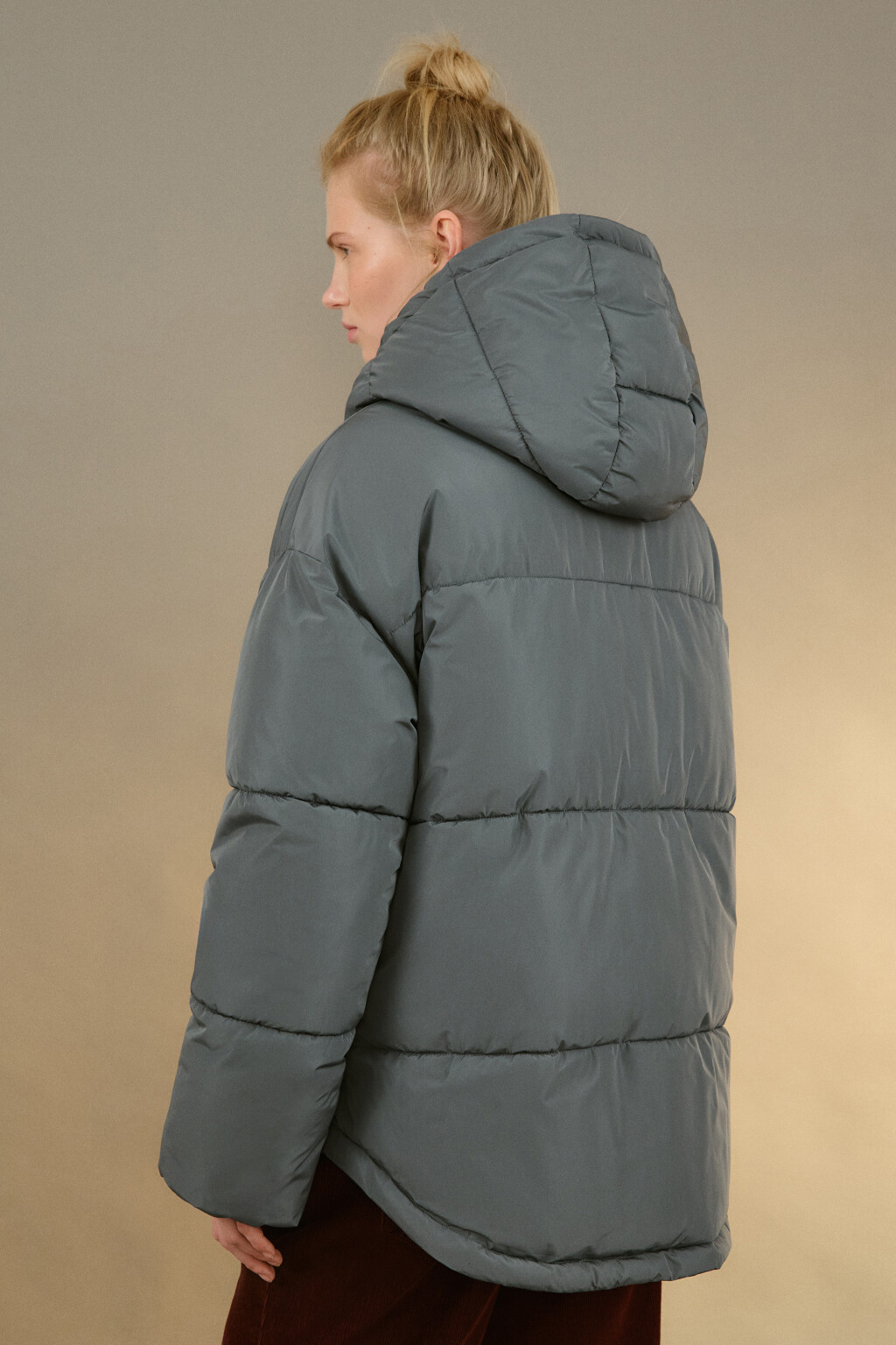 Куртка стеганая свободная с капюшоном - цвет серый - 3
