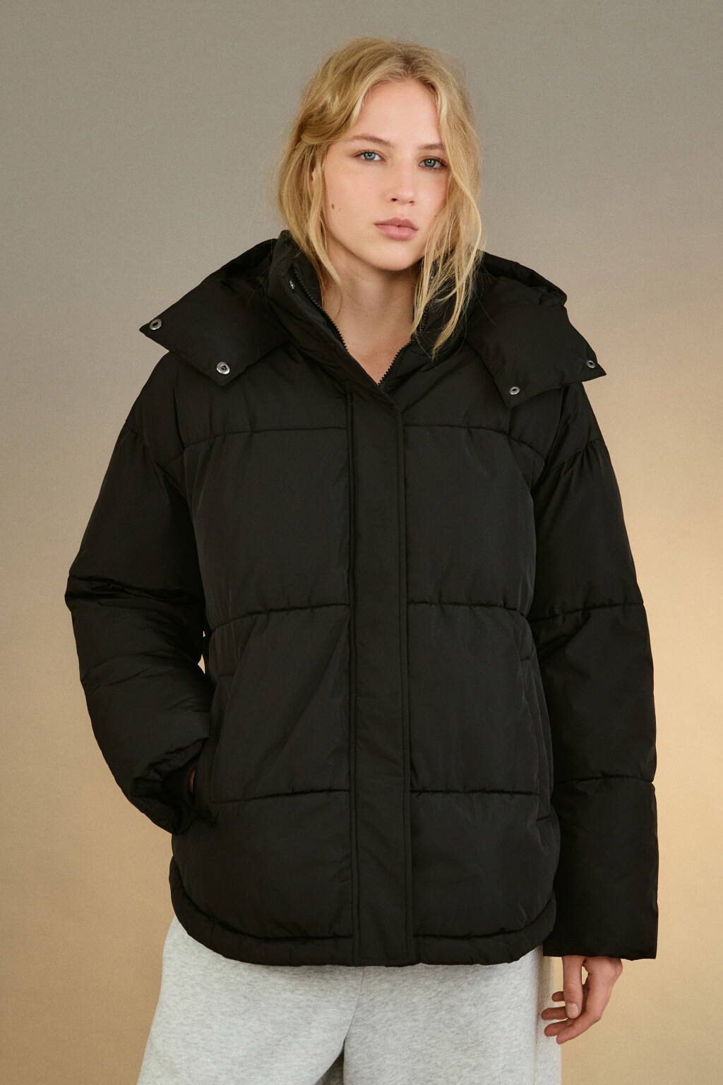Куртка стеганая свободная с капюшоном - цвет черный - 2