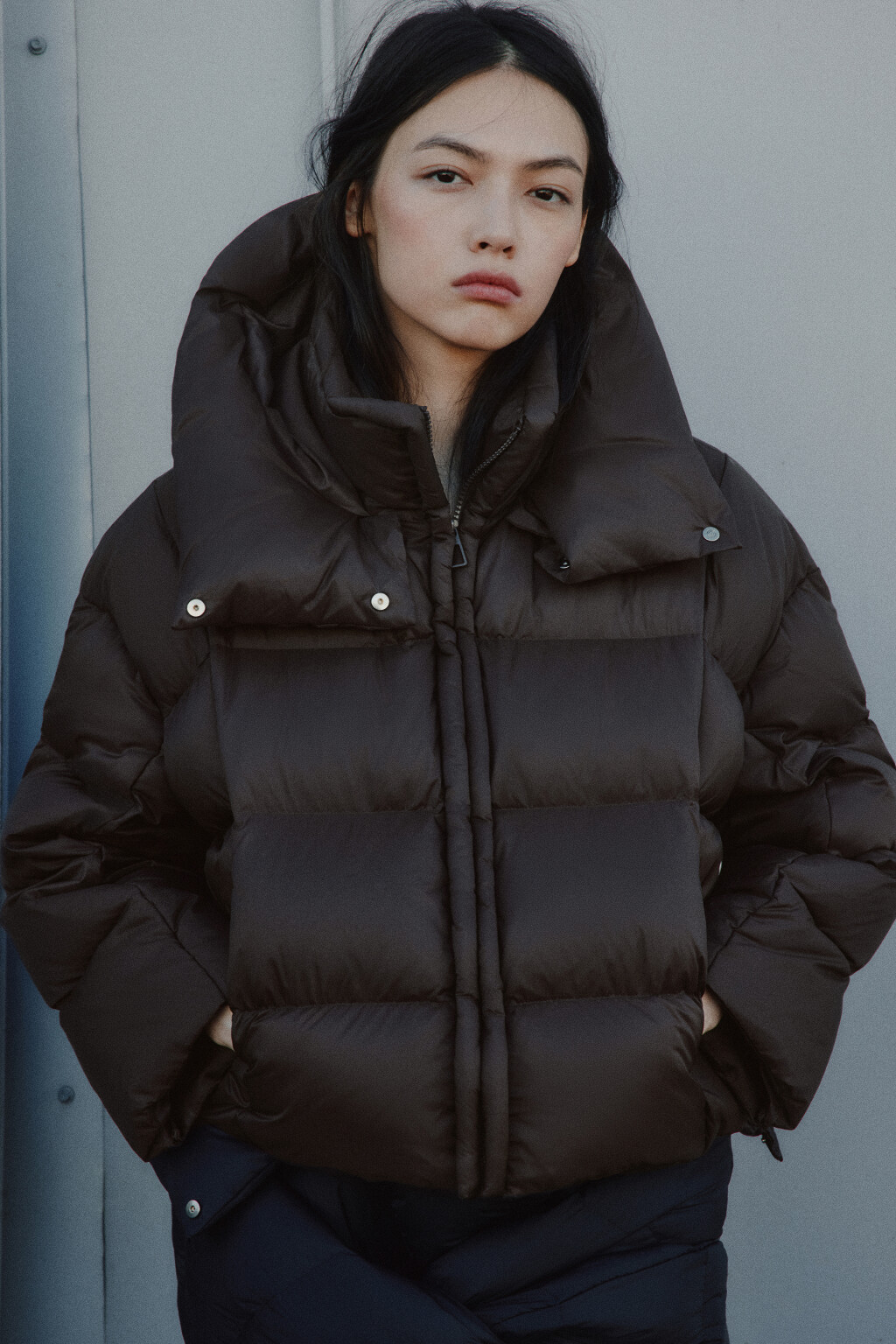 Куртка короткая стеганая с капюшоном - цвет коричневый - 1