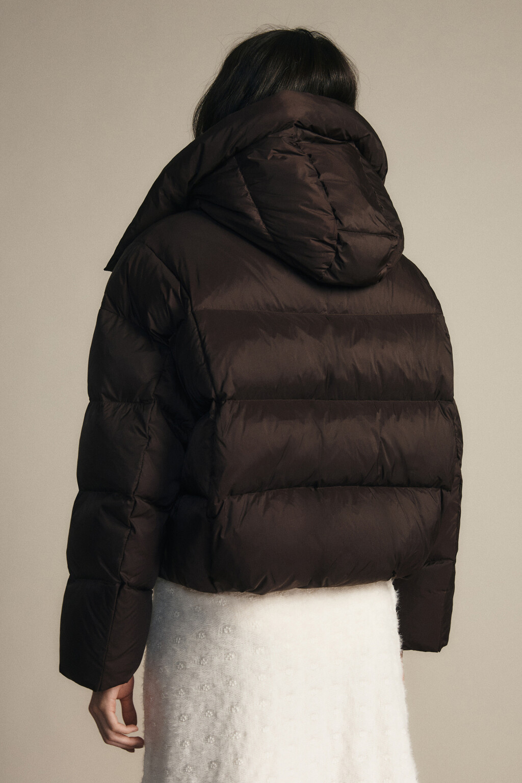 Куртка короткая стеганая с капюшоном - цвет коричневый - 7