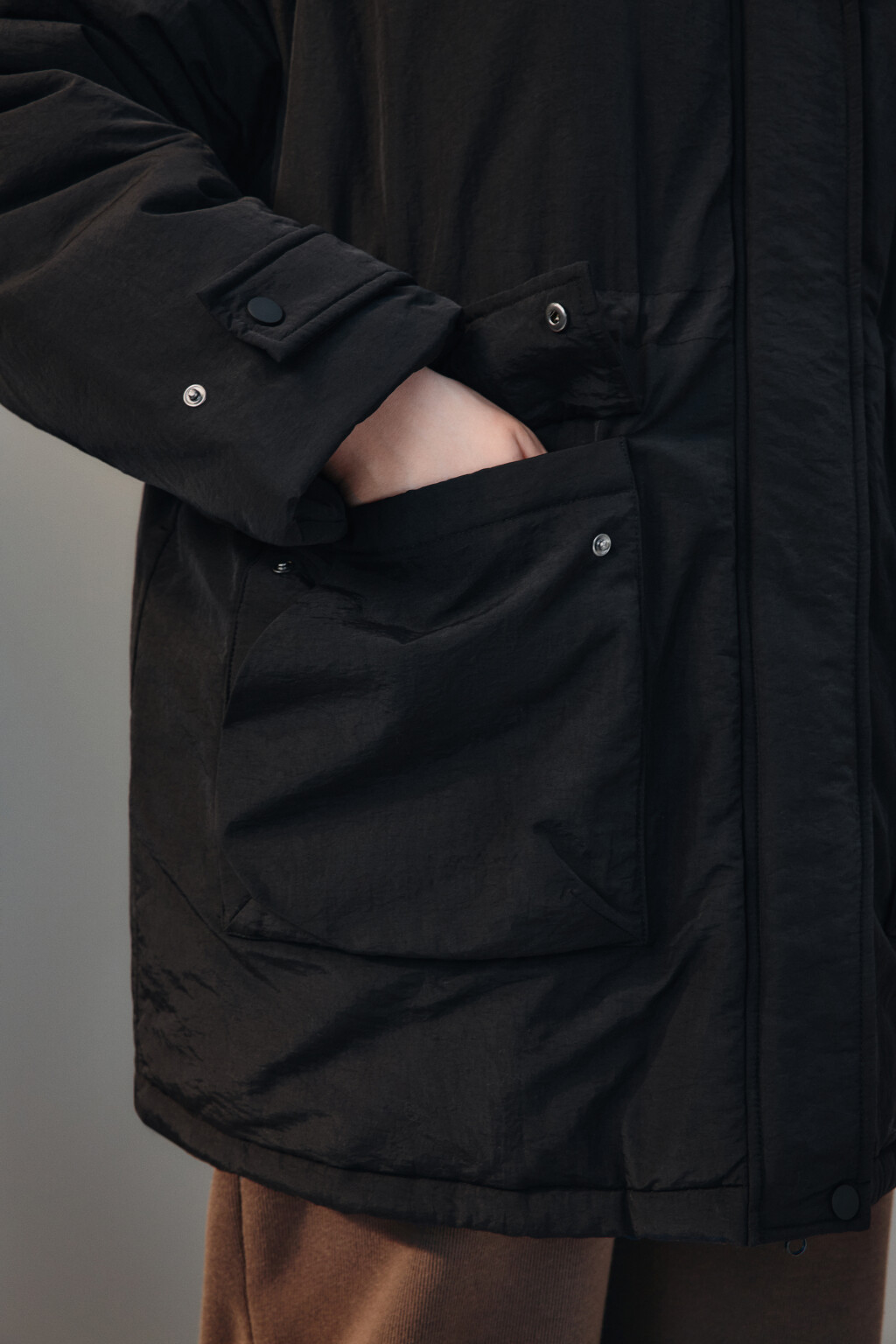 Куртка-парка с капюшоном - цвет черный - 5