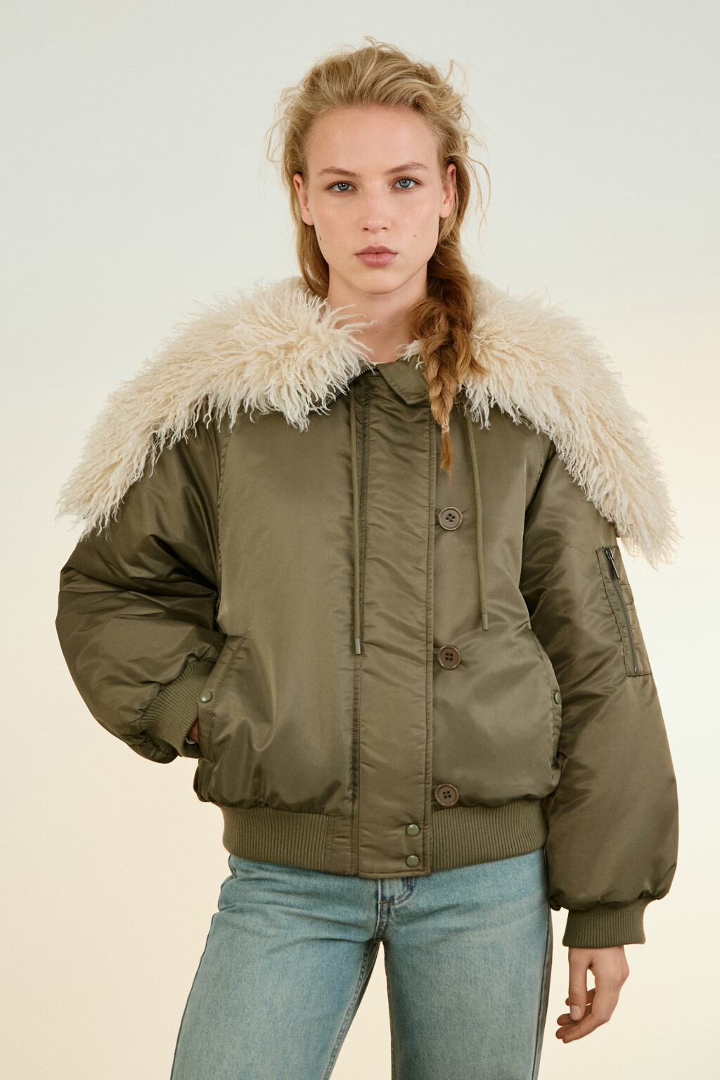 Куртка-бомбер с широким воротником - цвет зеленый - 2