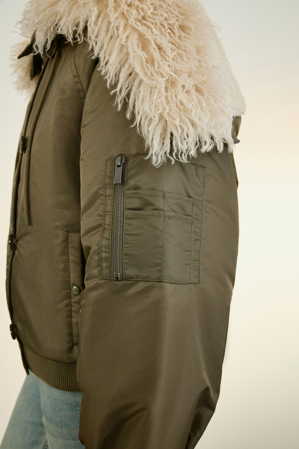 Куртка-бомбер с широким воротником - цвет зеленый - 5