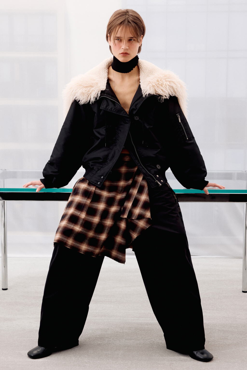 Куртка-бомбер с широким воротником - цвет черный - 2