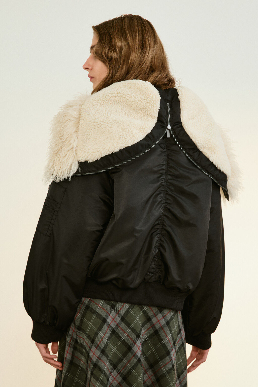 Куртка-бомбер с широким воротником - цвет черный - 5