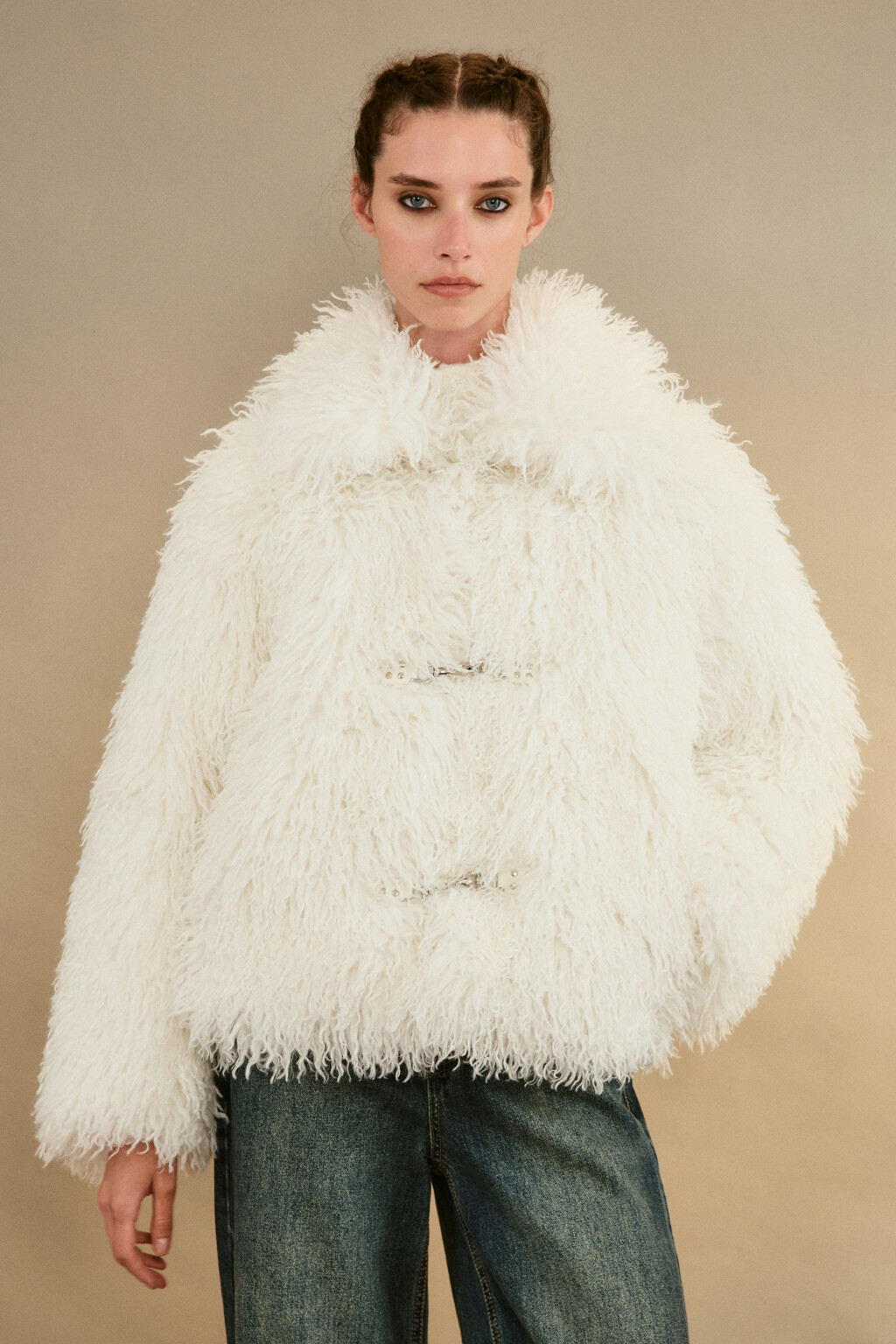 Шуба короткая с длинным ворсом - цвет молочный - 3