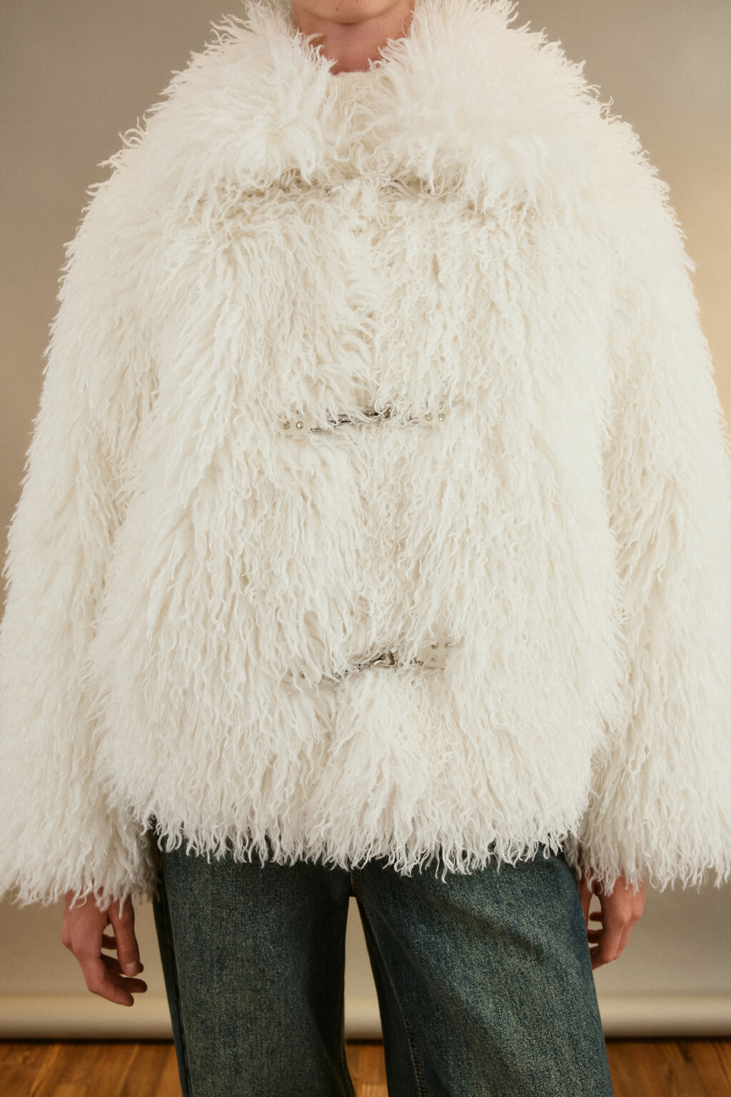 Шуба короткая с длинным ворсом - цвет молочный - 6