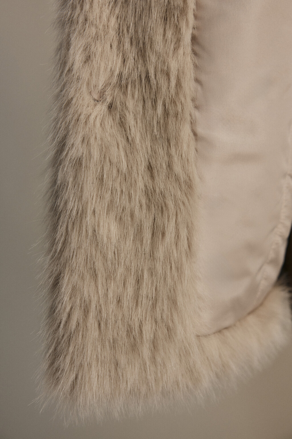 Шуба короткая с длинным ворсом - цвет бежевый - 8