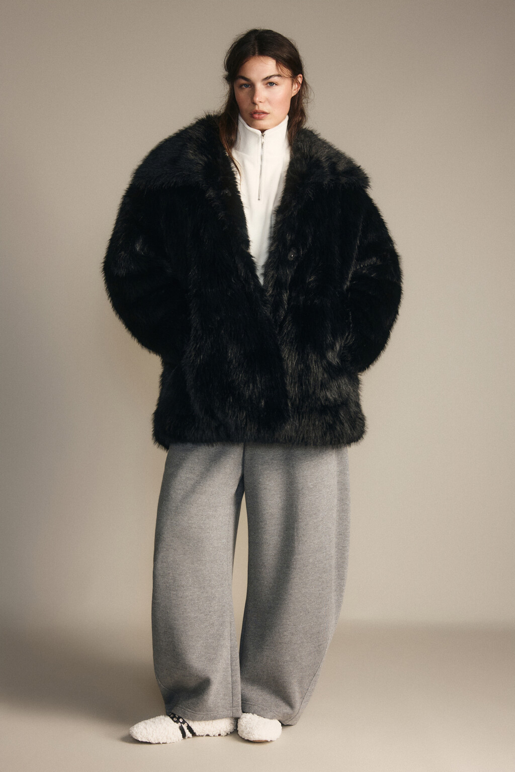 Шуба короткая с длинным ворсом - цвет черный - 5