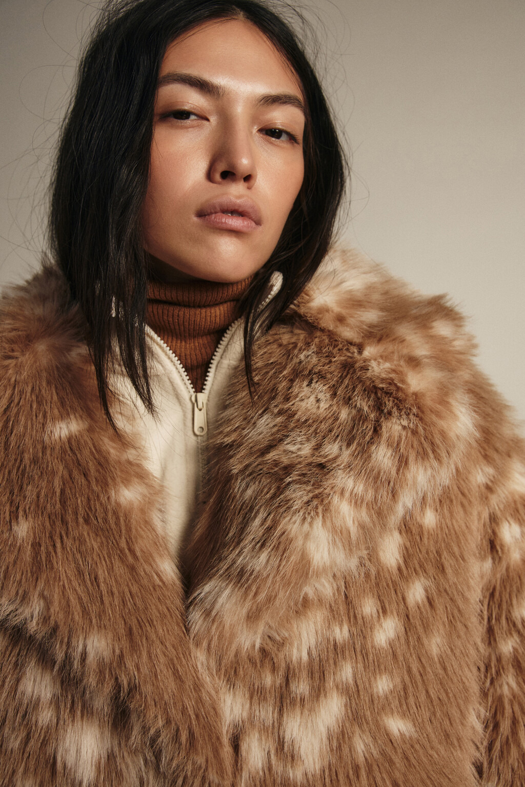 Шуба удлиненная с оленьим принтом - цвет мультиколор - 6