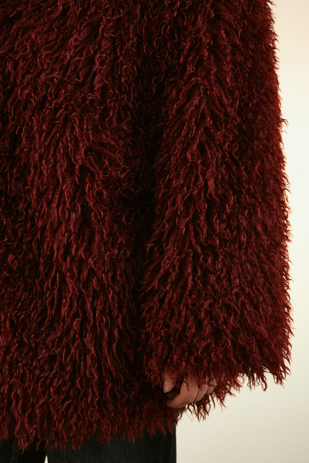 Шуба утепленная с длинным ворсом - цвет бордовый - 7