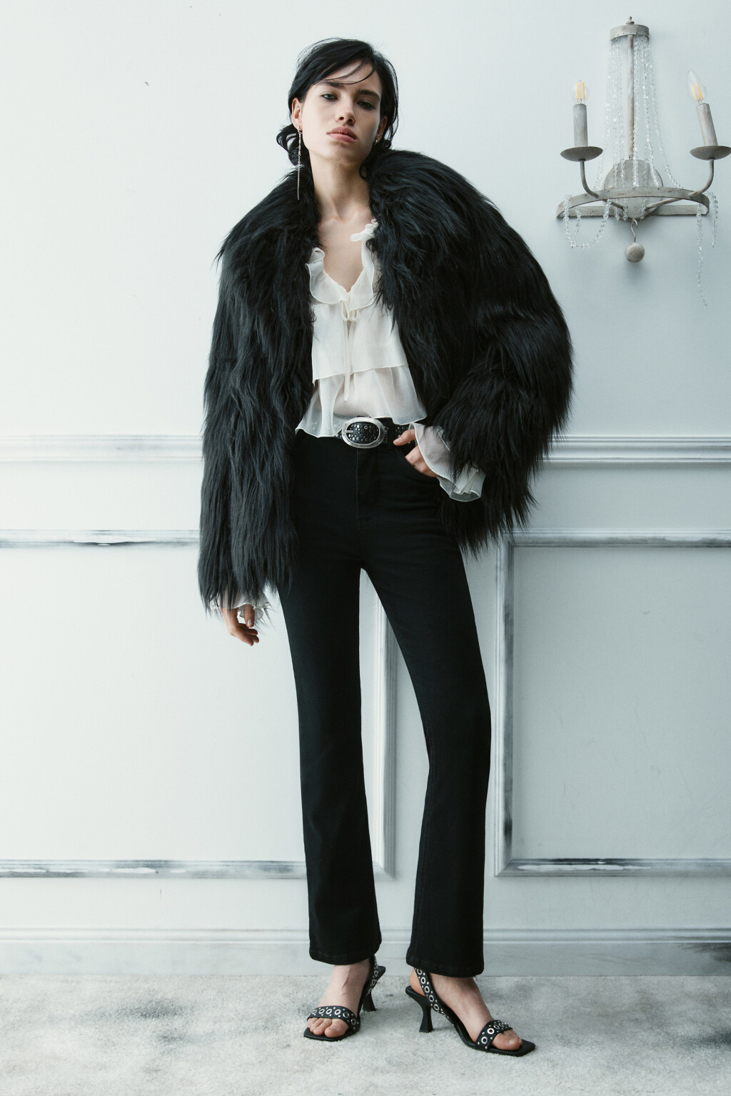 Шуба короткая из искусственного меха - цвет черный - 5