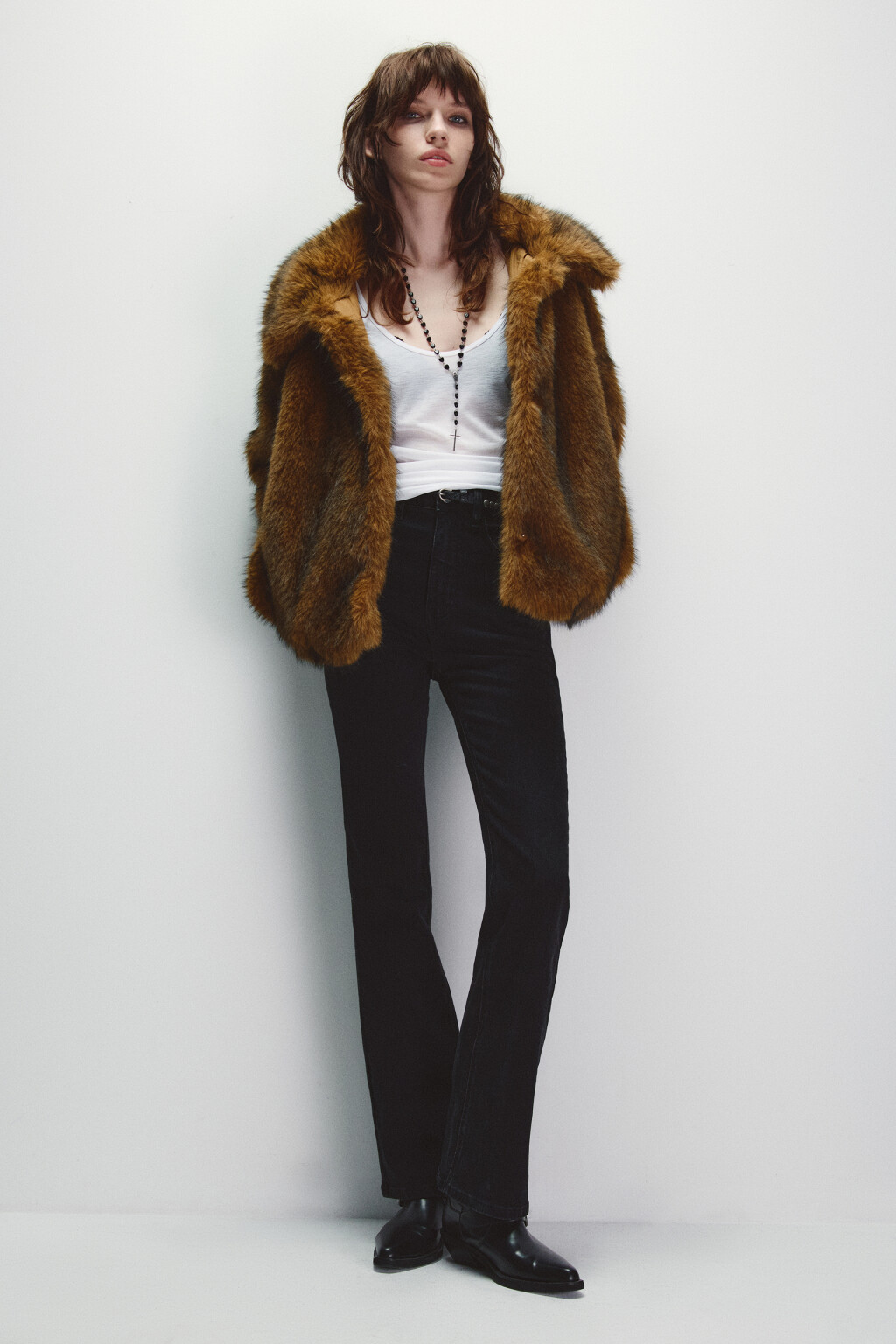 Шуба короткая с длинным ворсом - цвет коричневый - 5