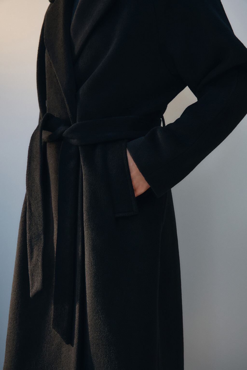Пальто длинное драповое с поясом - цвет черный - 6