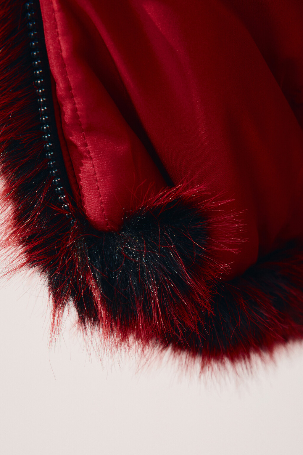 Шуба короткая с капюшоном - цвет красный - 10