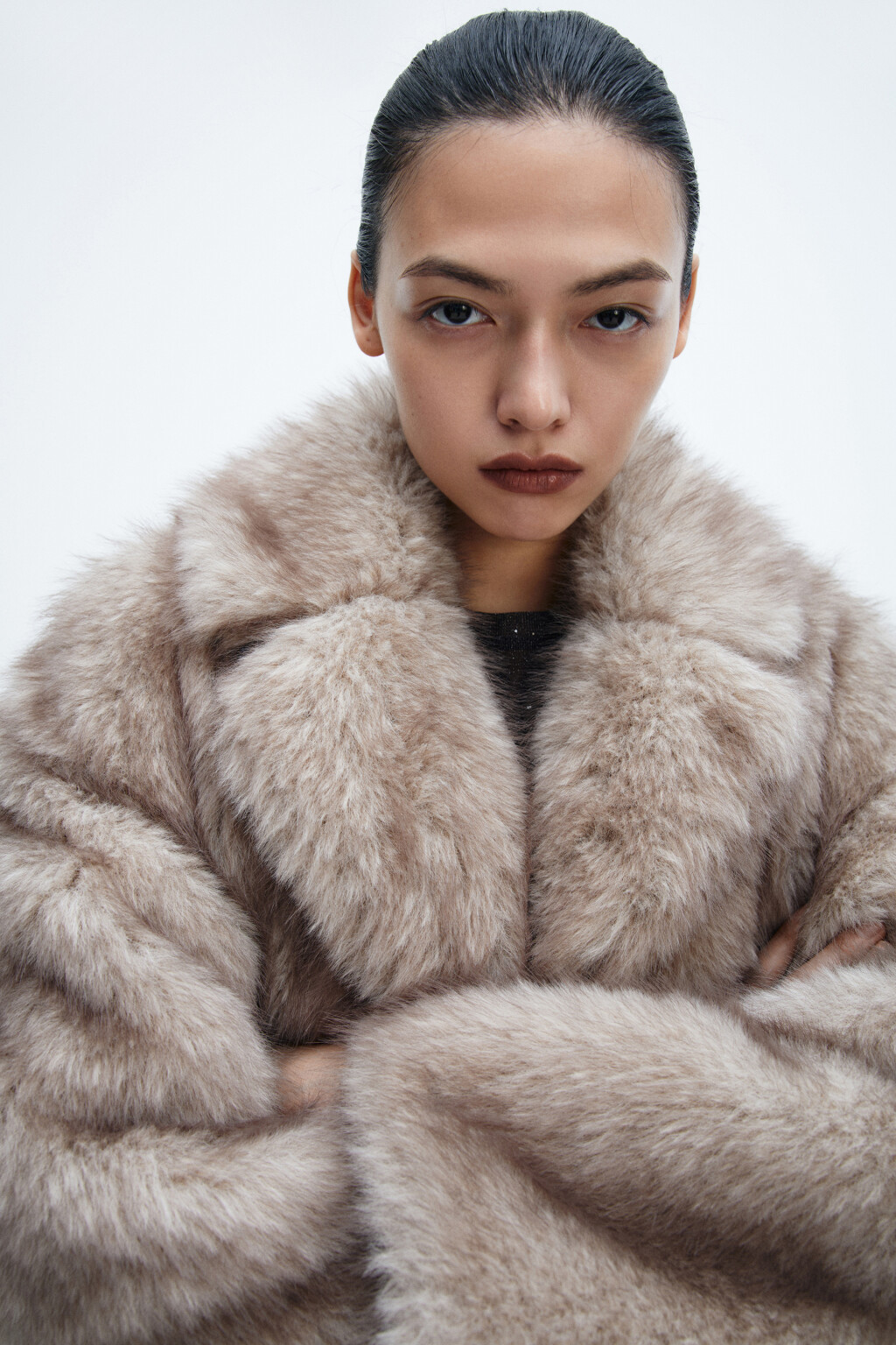 Шуба длинная из искусственного меха - цвет бежевый - 7