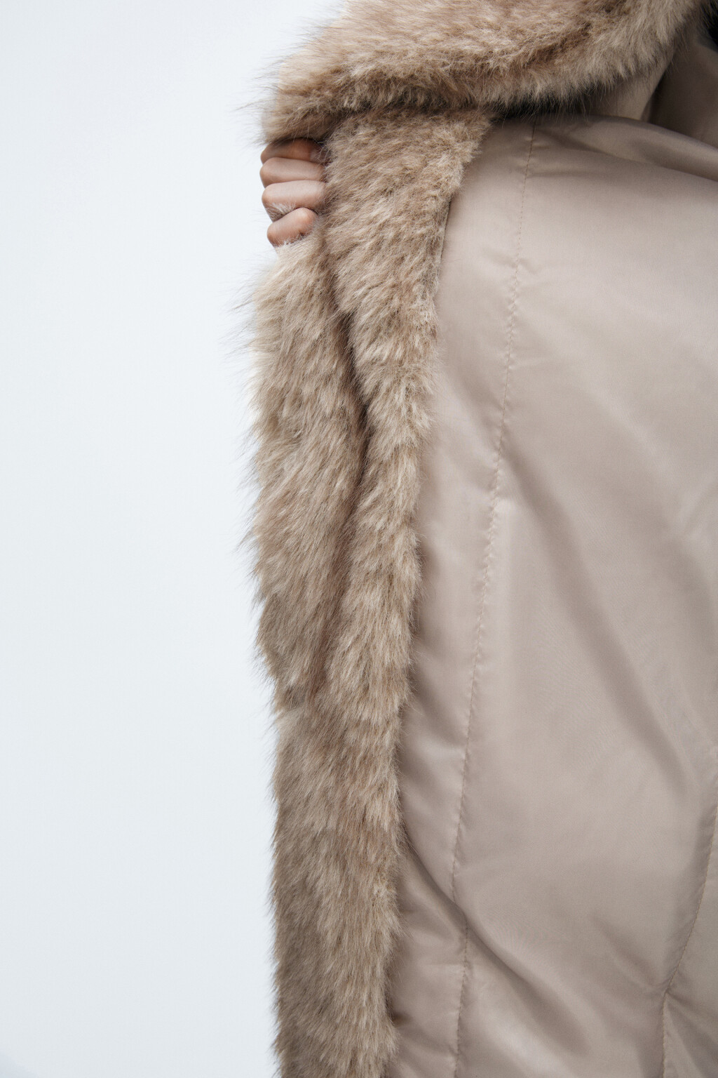 Шуба длинная из искусственного меха - цвет бежевый - 9