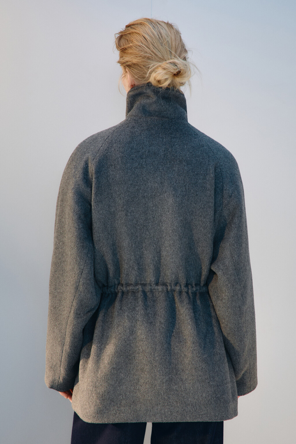 Куртка-парка драповая с поясом - цвет серый - 4