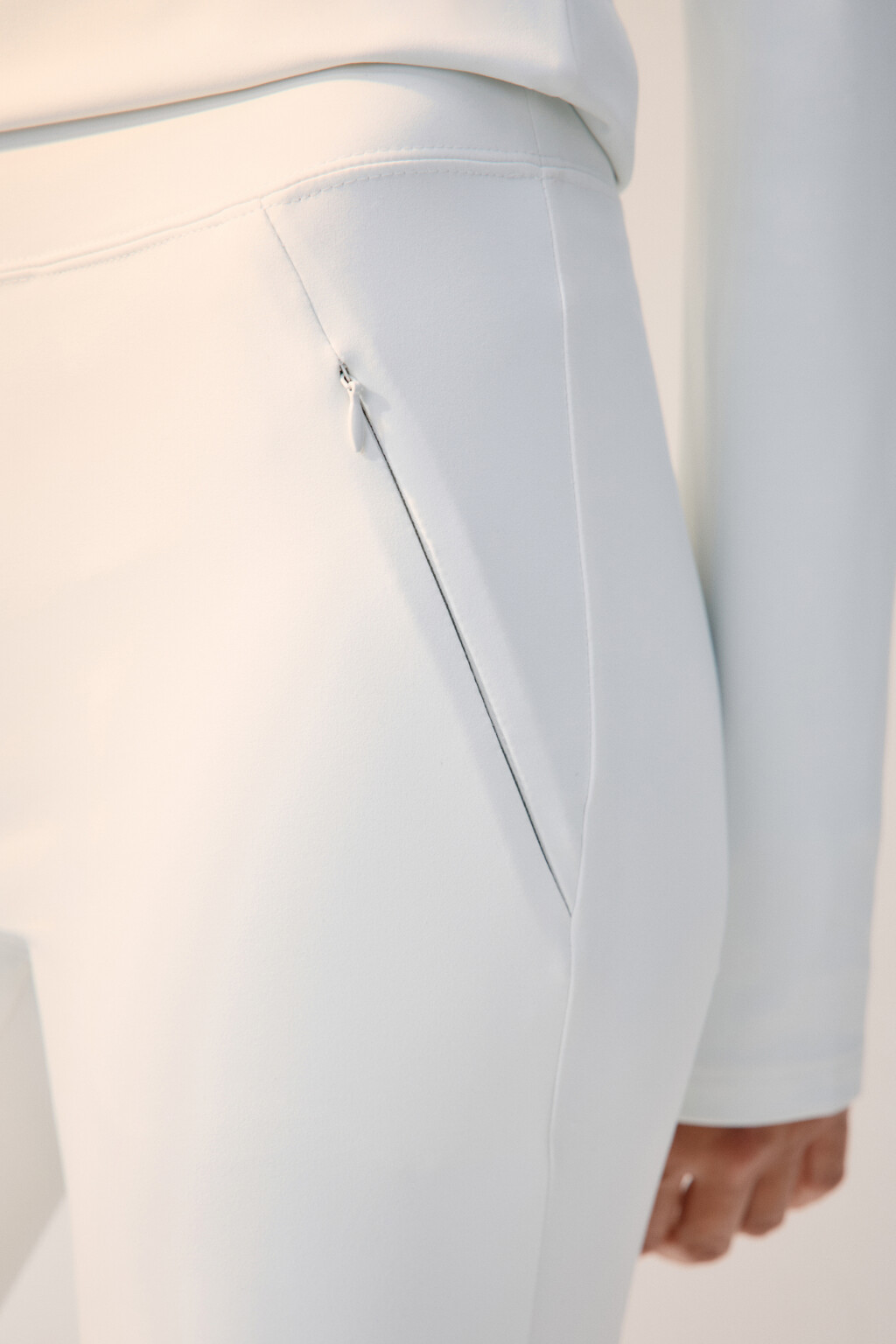 Леггинсы спортивные с начесом - цвет ванильный - 6