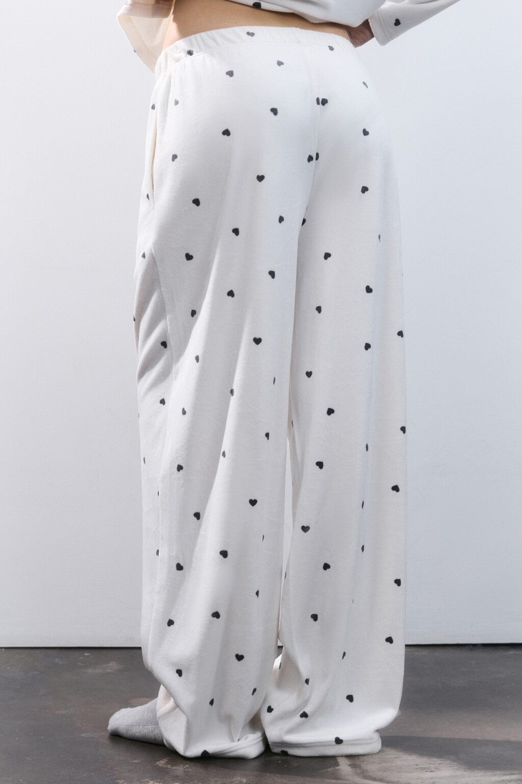 Брюки домашние велюровые с принтом - цвет серый - 4