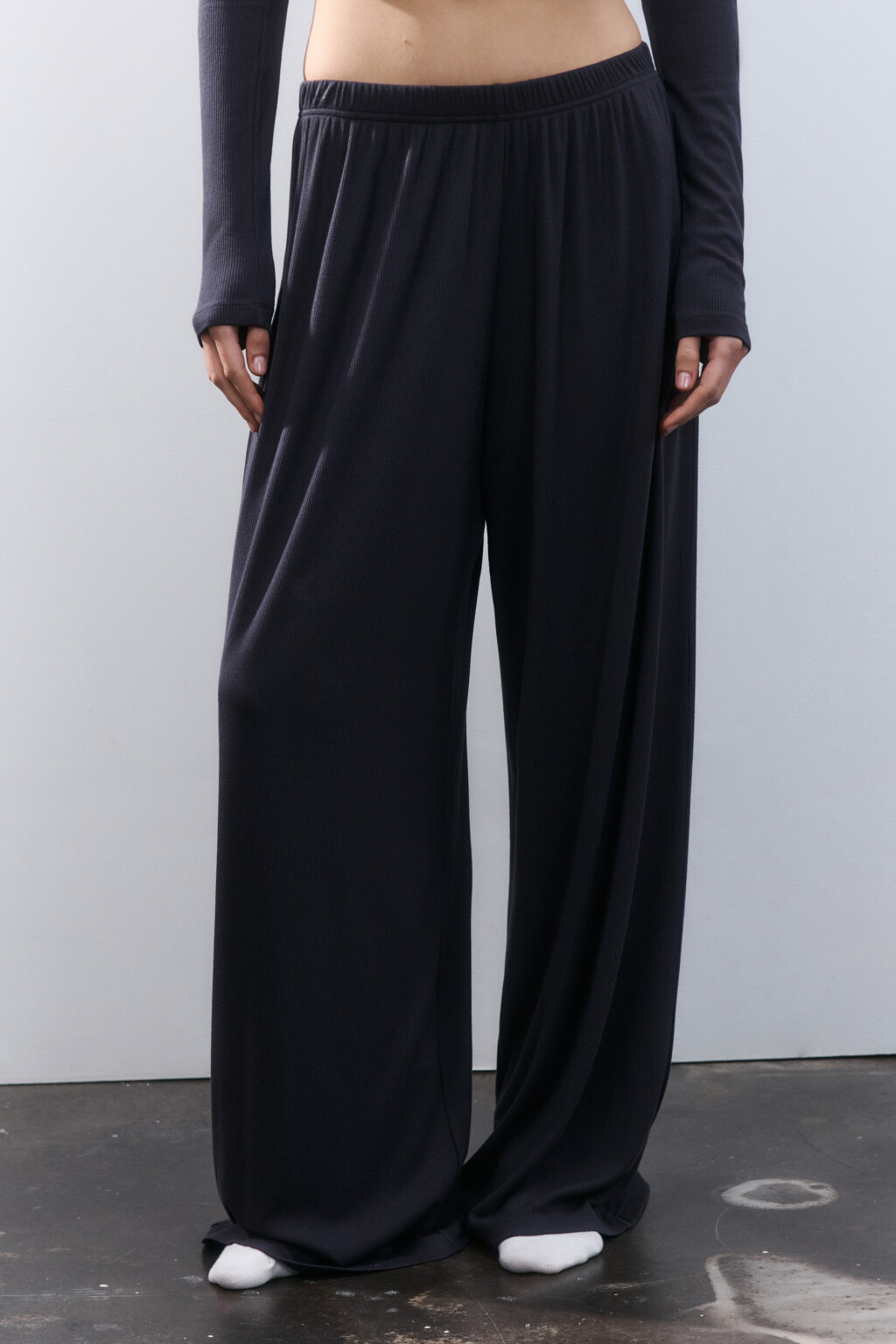 Брюки домашние вискозные - цвет серый - 2