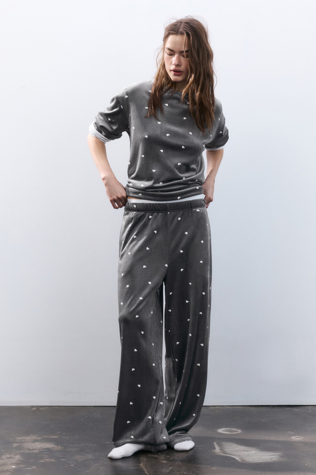 Лонгслив домашний велюровый с принтом - цвет бежевый - 4