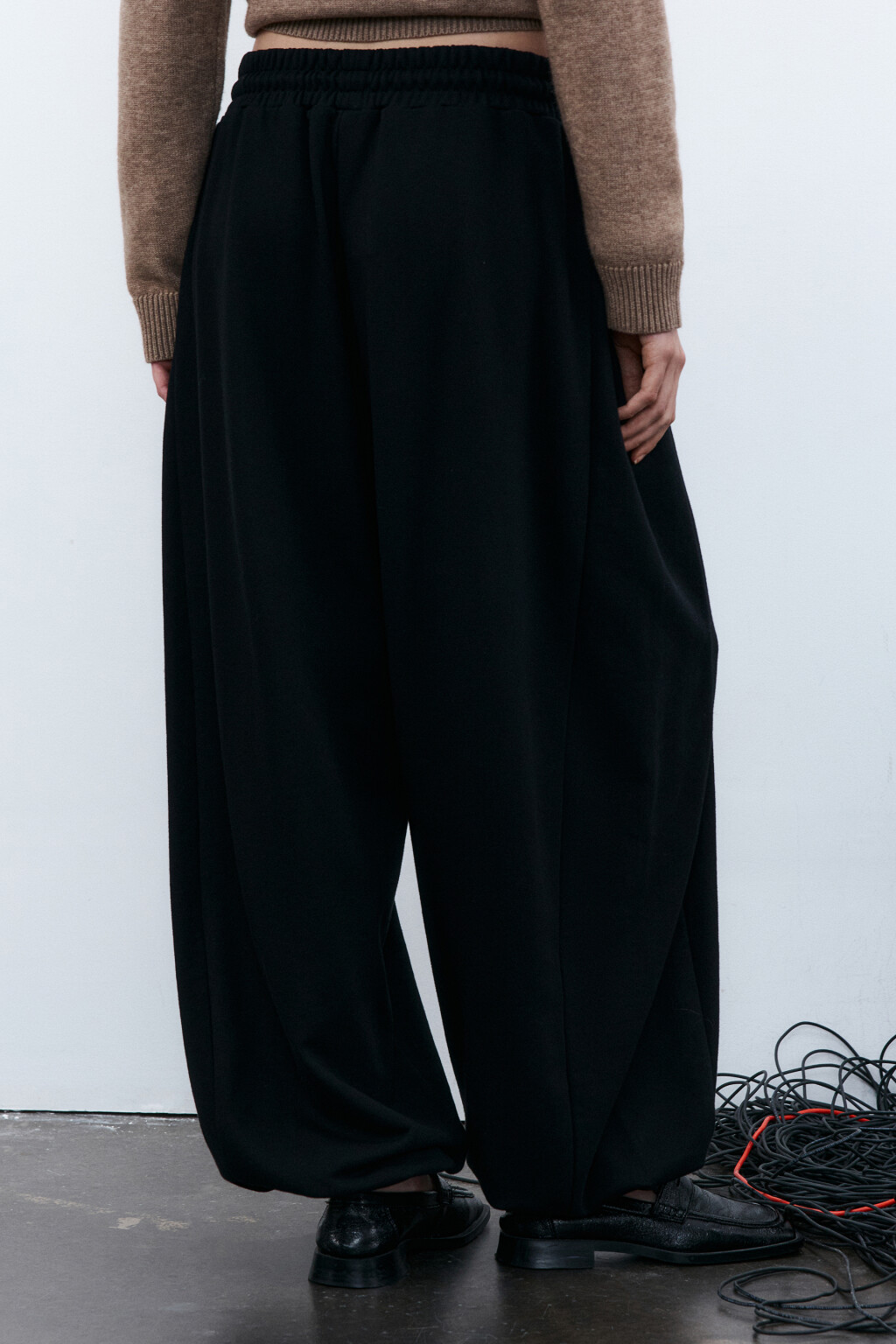 Брюки-джоггеры из футера - цвет черный - 3