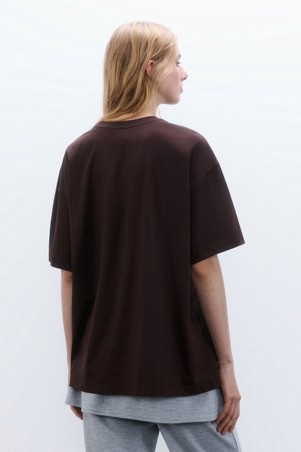 Футболка oversize с принтом - цвет коричневый - 3