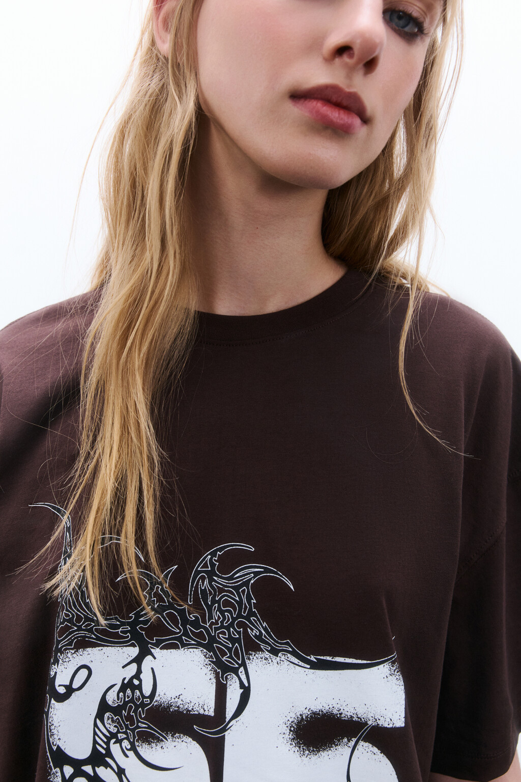 Футболка oversize с принтом - цвет коричневый - 5