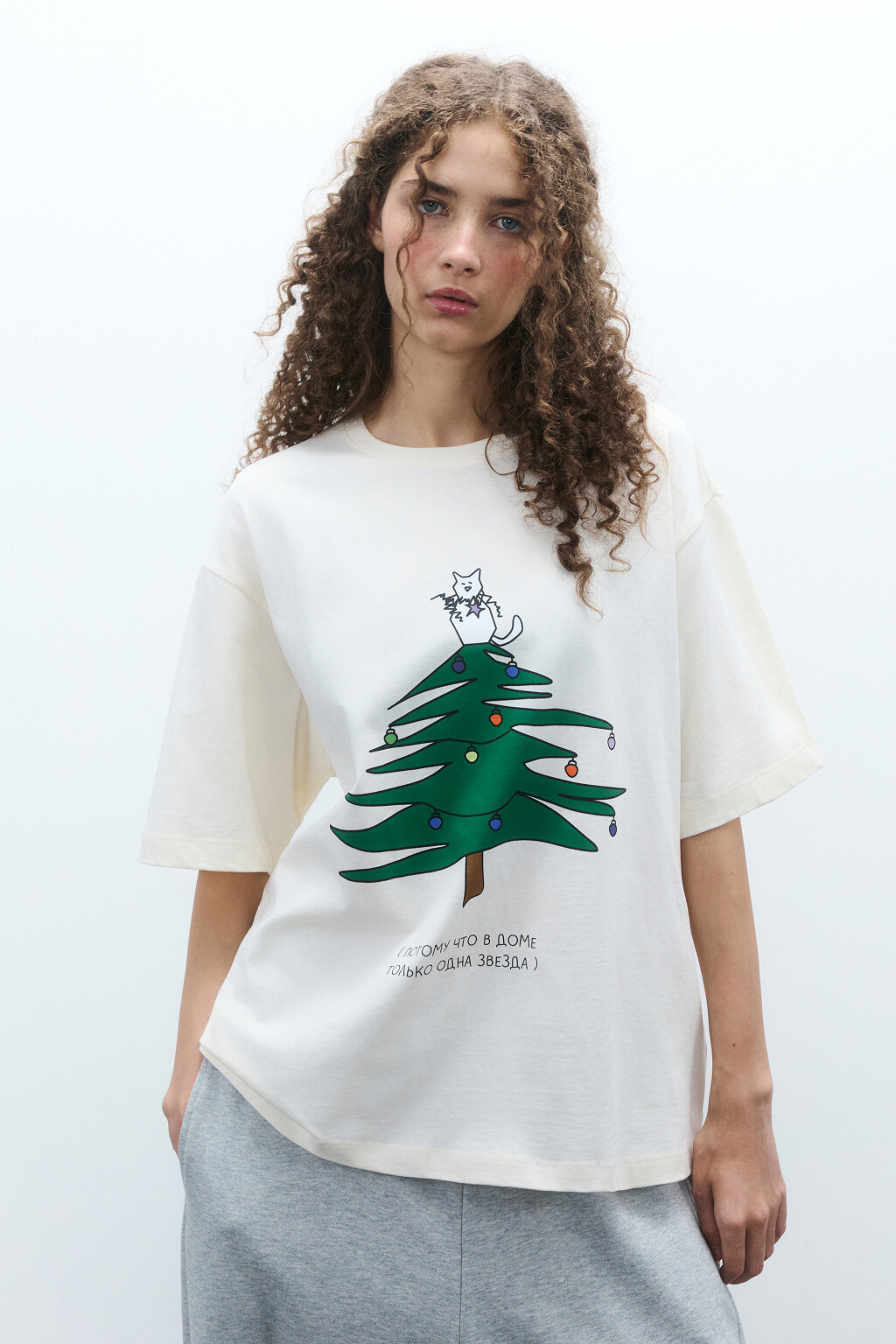 Футболка с новогодним принтом - цвет бежевый - 2
