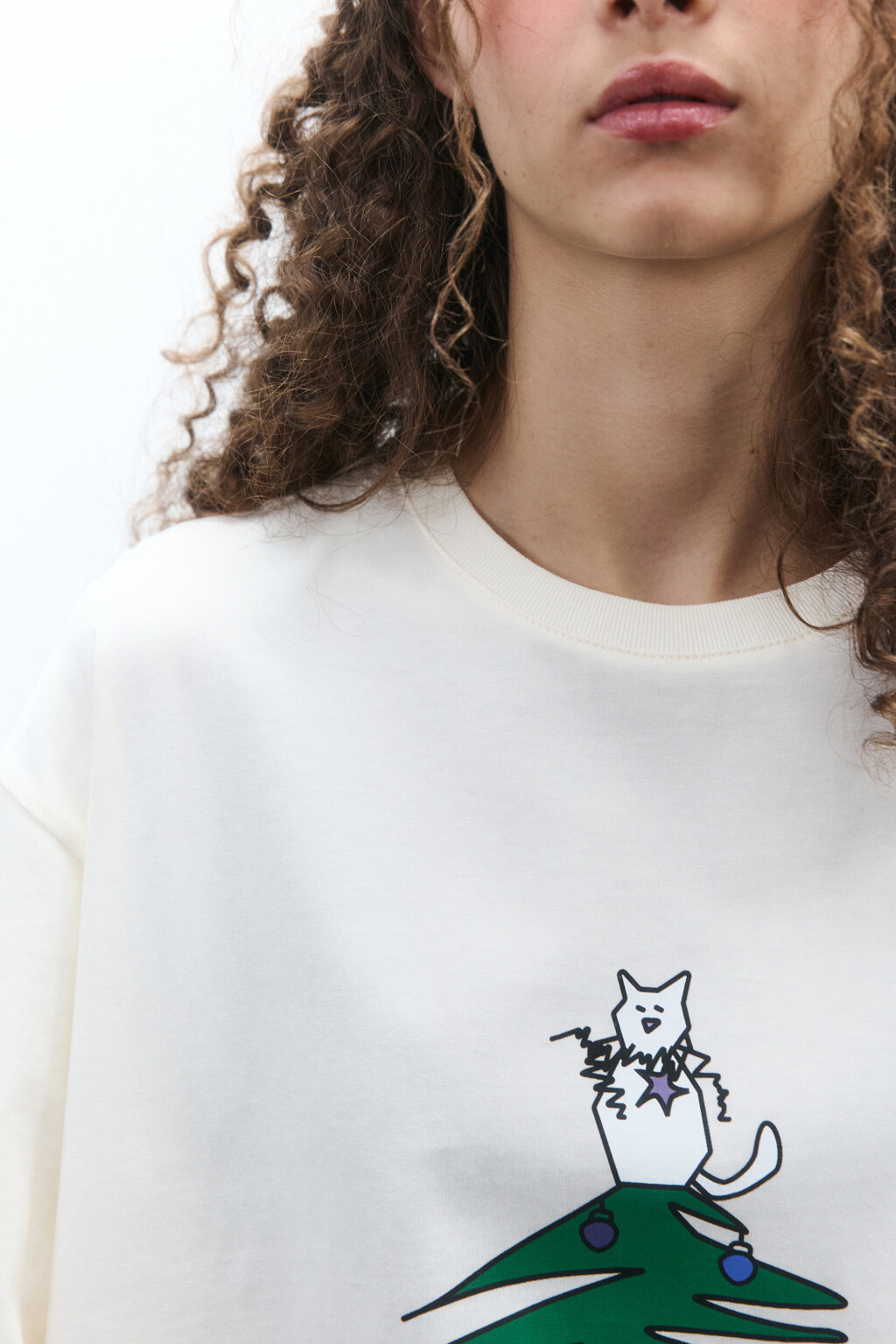 Футболка с новогодним принтом - цвет бежевый - 5