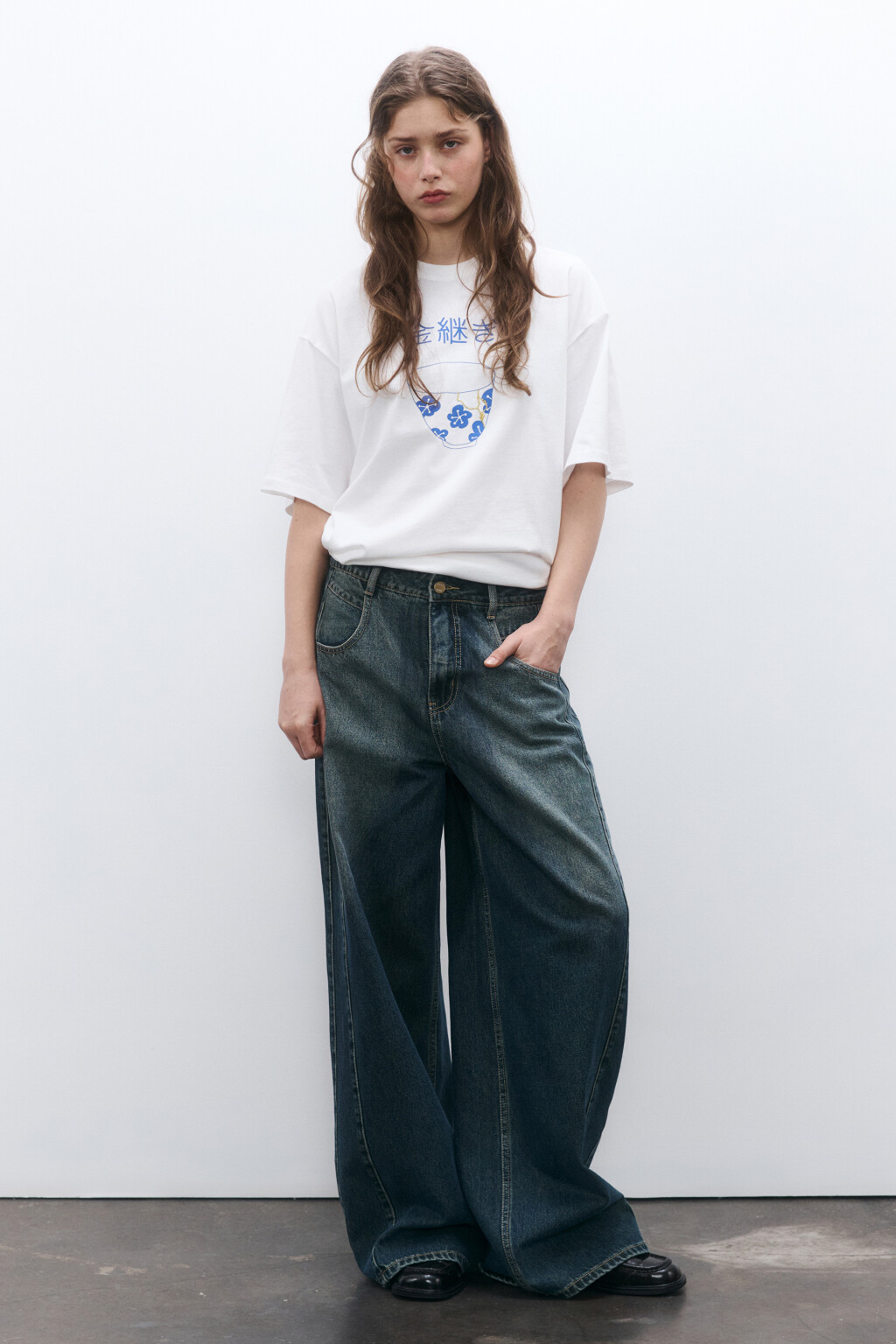 Футболка oversize удлиненная с принтом - цвет белый - 4