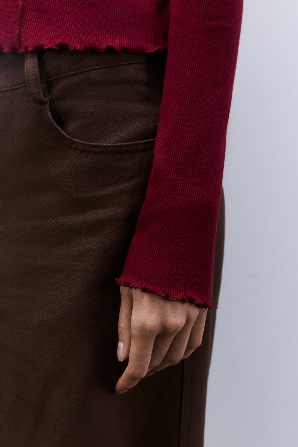 Лонгслив в рубчик с вырезом - цвет бордовый - 6