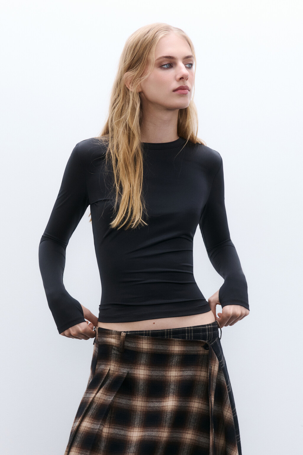 Лонгслив облегающий гладкий - цвет черный - 3