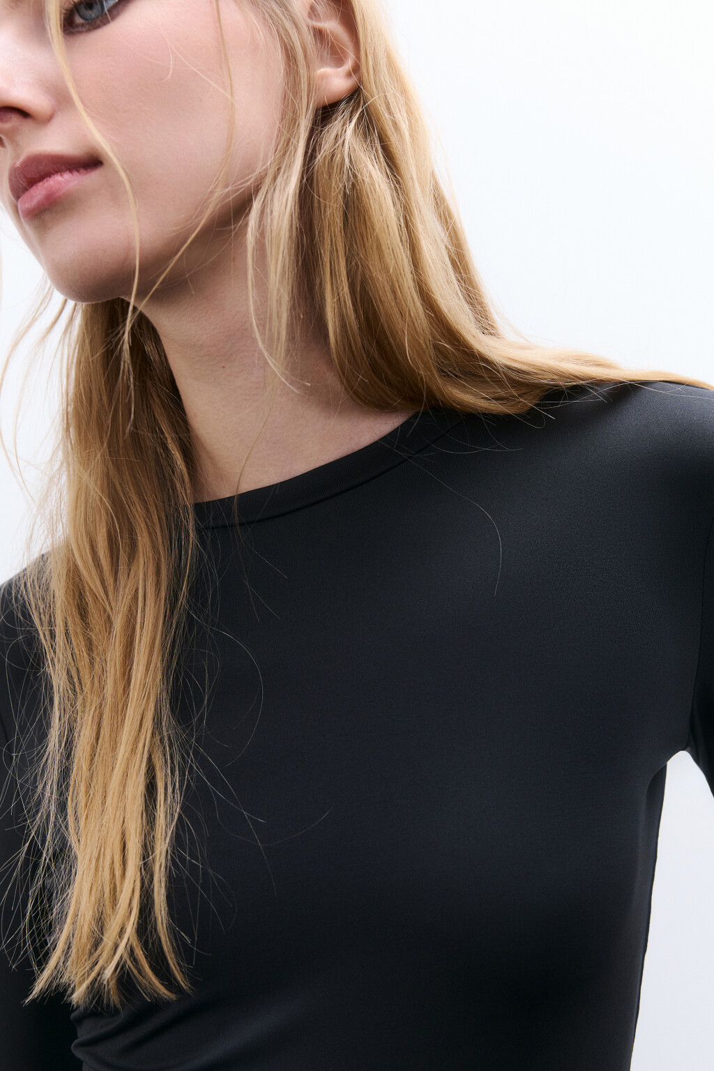 Лонгслив облегающий гладкий - цвет черный - 7