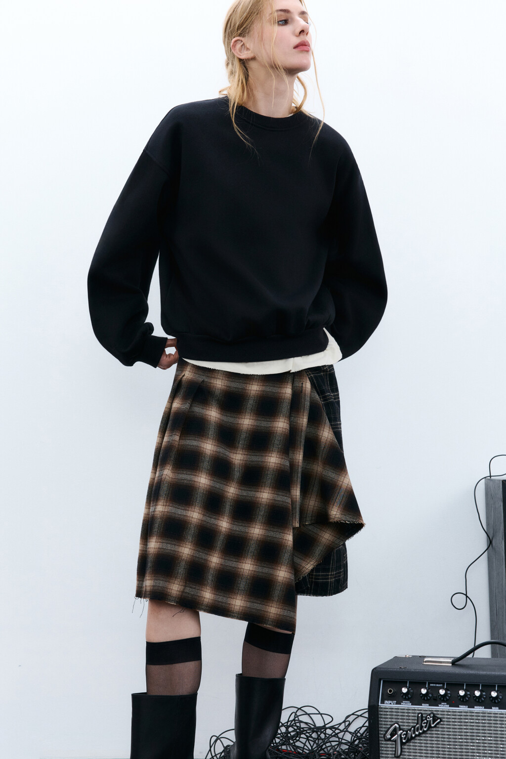 Свитшот из футера с утеплением - цвет черный - 1