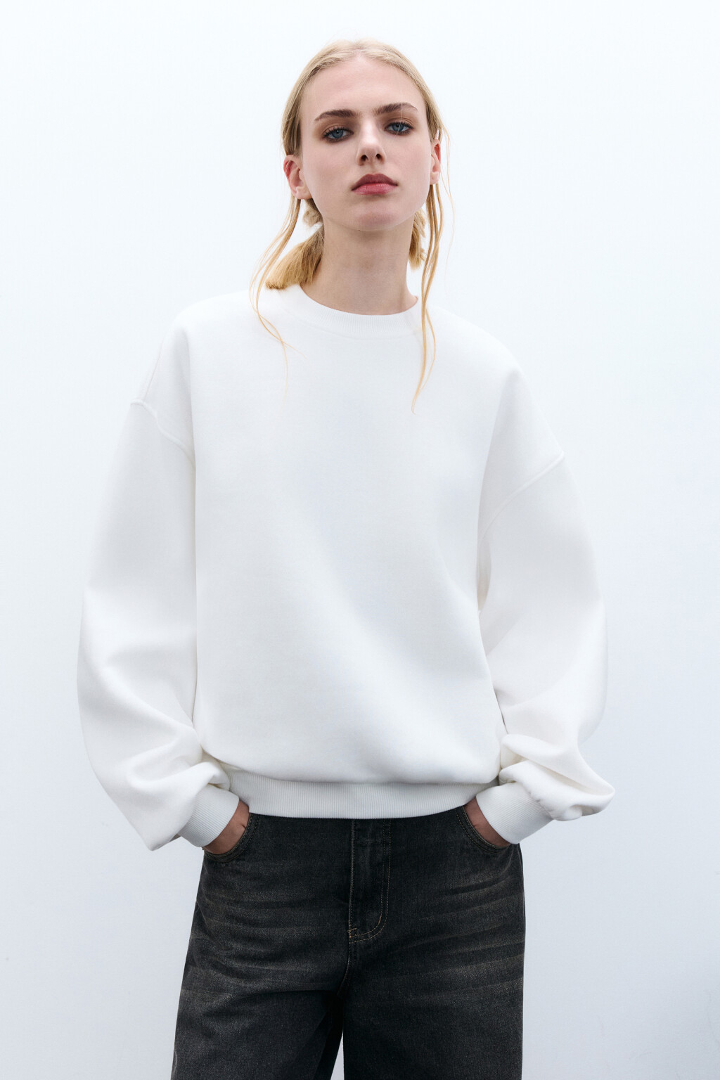 Свитшот из футера с утеплением - цвет молочный - 2