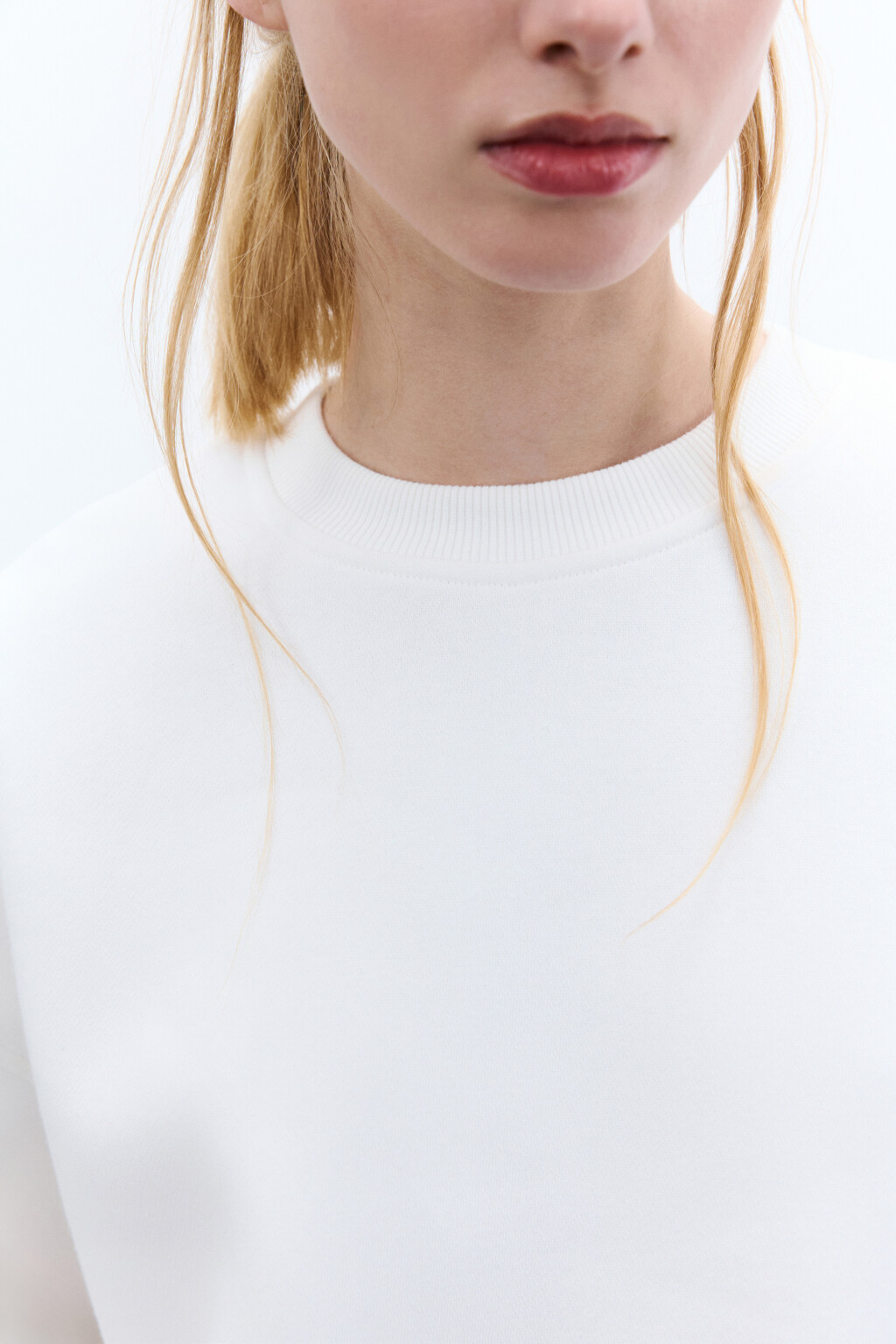 Свитшот из футера с утеплением - цвет молочный - 5