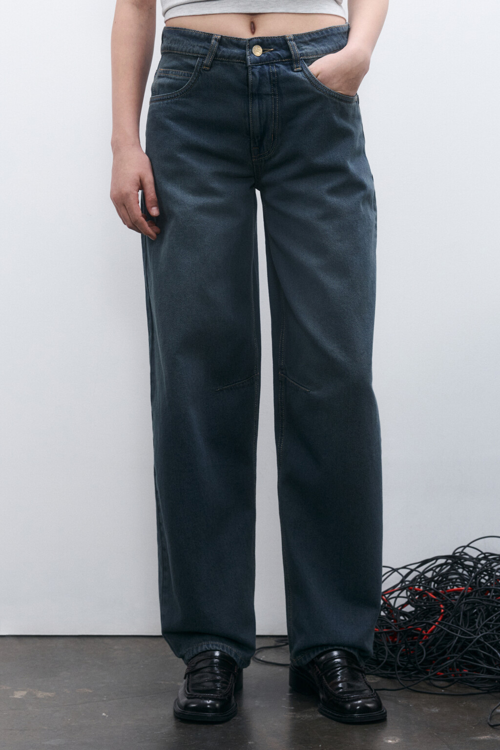 Джинсы barrel fit со средней посадкой - цвет темный тинт - 2