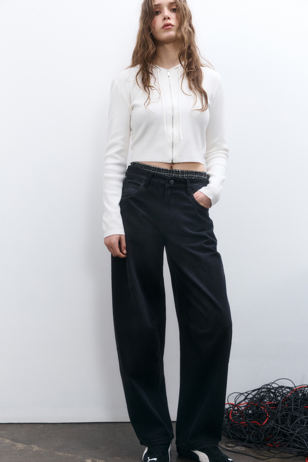 Джинсы barrel fit со средней посадкой - цвет черный - 1