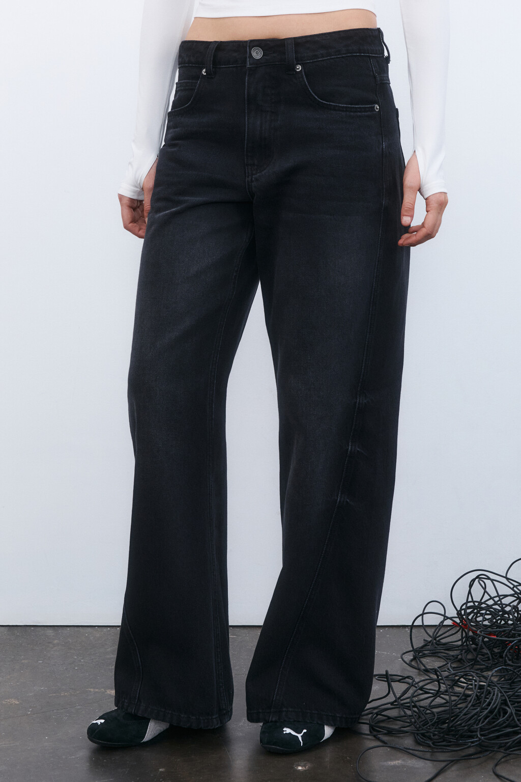 Джинсы широкие с декоративными швами - цвет серый - 2