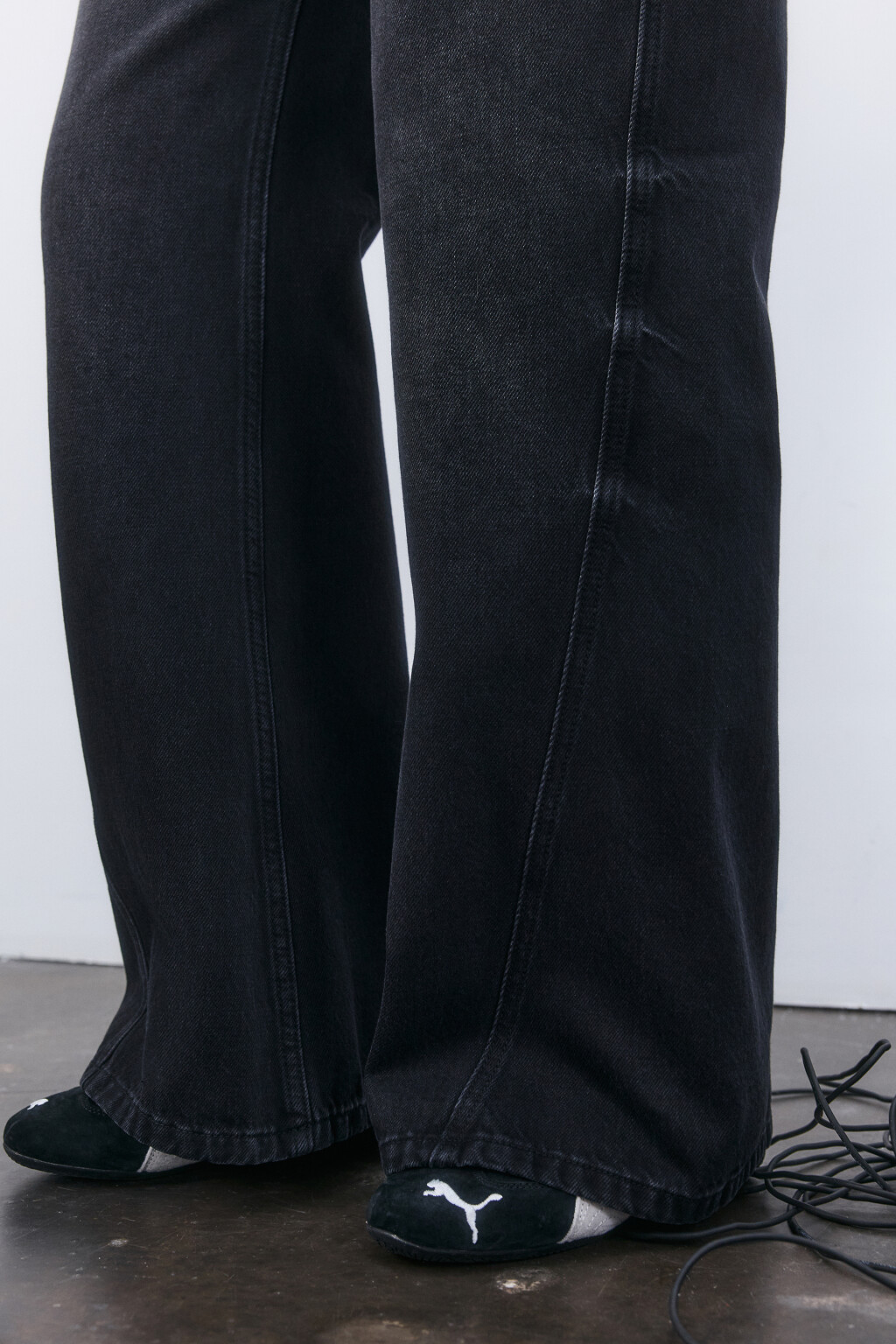 Джинсы широкие с декоративными швами - цвет серый - 6