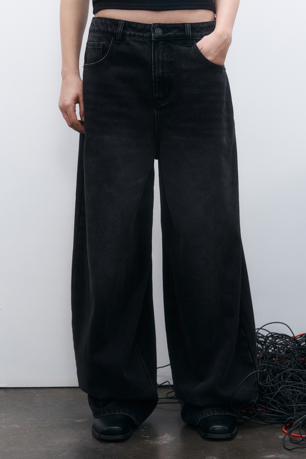 Джинсы baggy fit со средней посадкой - цвет черный - 2