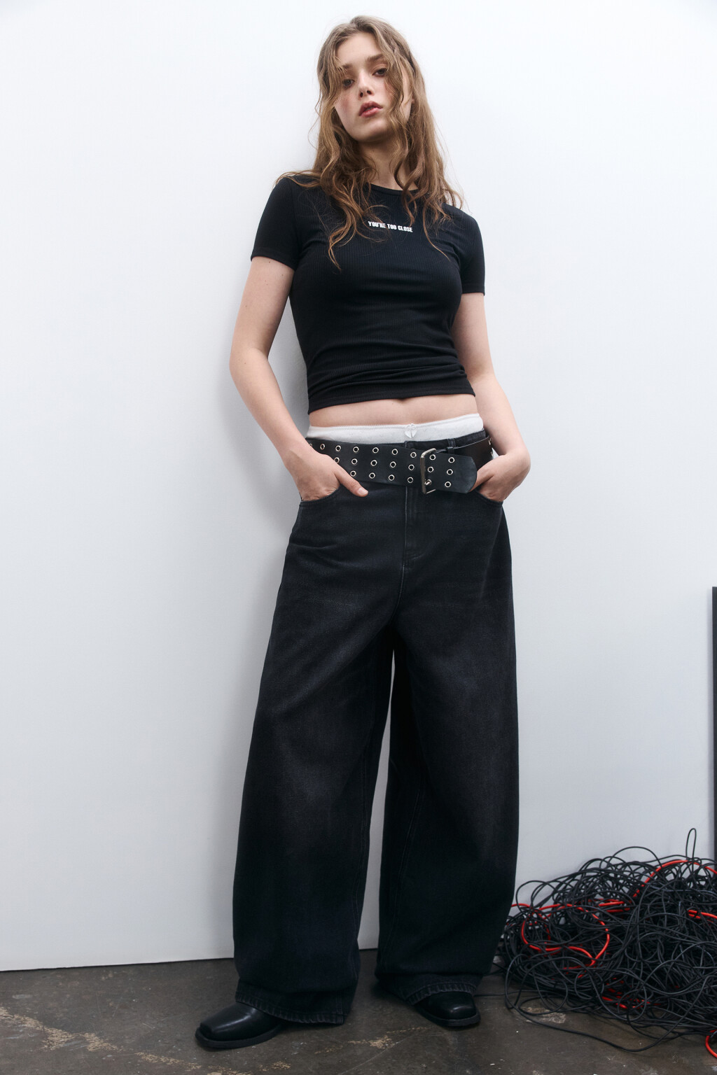 Джинсы baggy fit со средней посадкой - цвет черный - 4