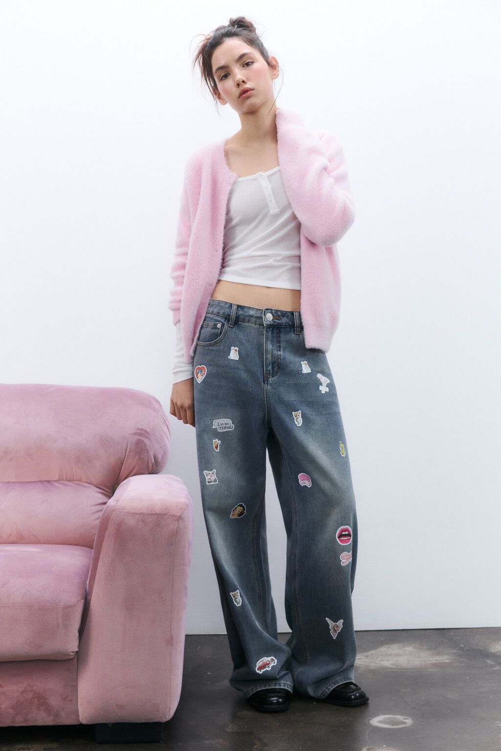 Джинсы baggy fit с принтом-наклейками - цвет синий - 1