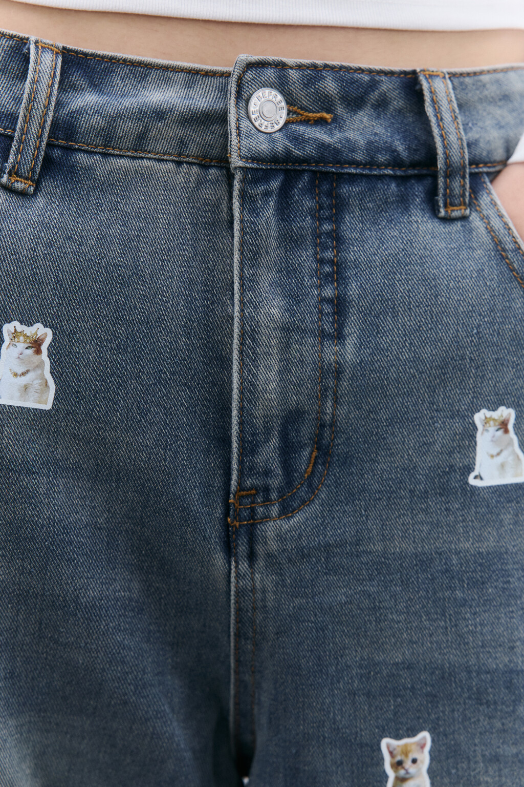 Джинсы baggy fit с принтом-наклейками - цвет синий - 6